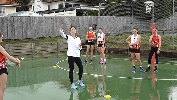 Caitlyn Nevins midcourt netball drill